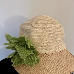 Elegant Beige Sun Hat with Green flower Accent